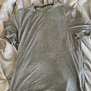 Men’s lululemon shirt